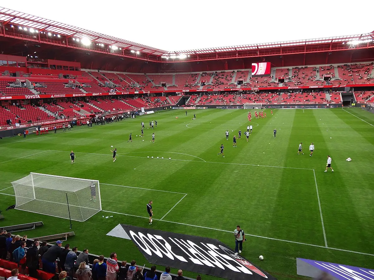 Sân vận động Stade du Hainaut: Trải nghiệm thể thao đỉnh cao tại Valenciennes, Pháp