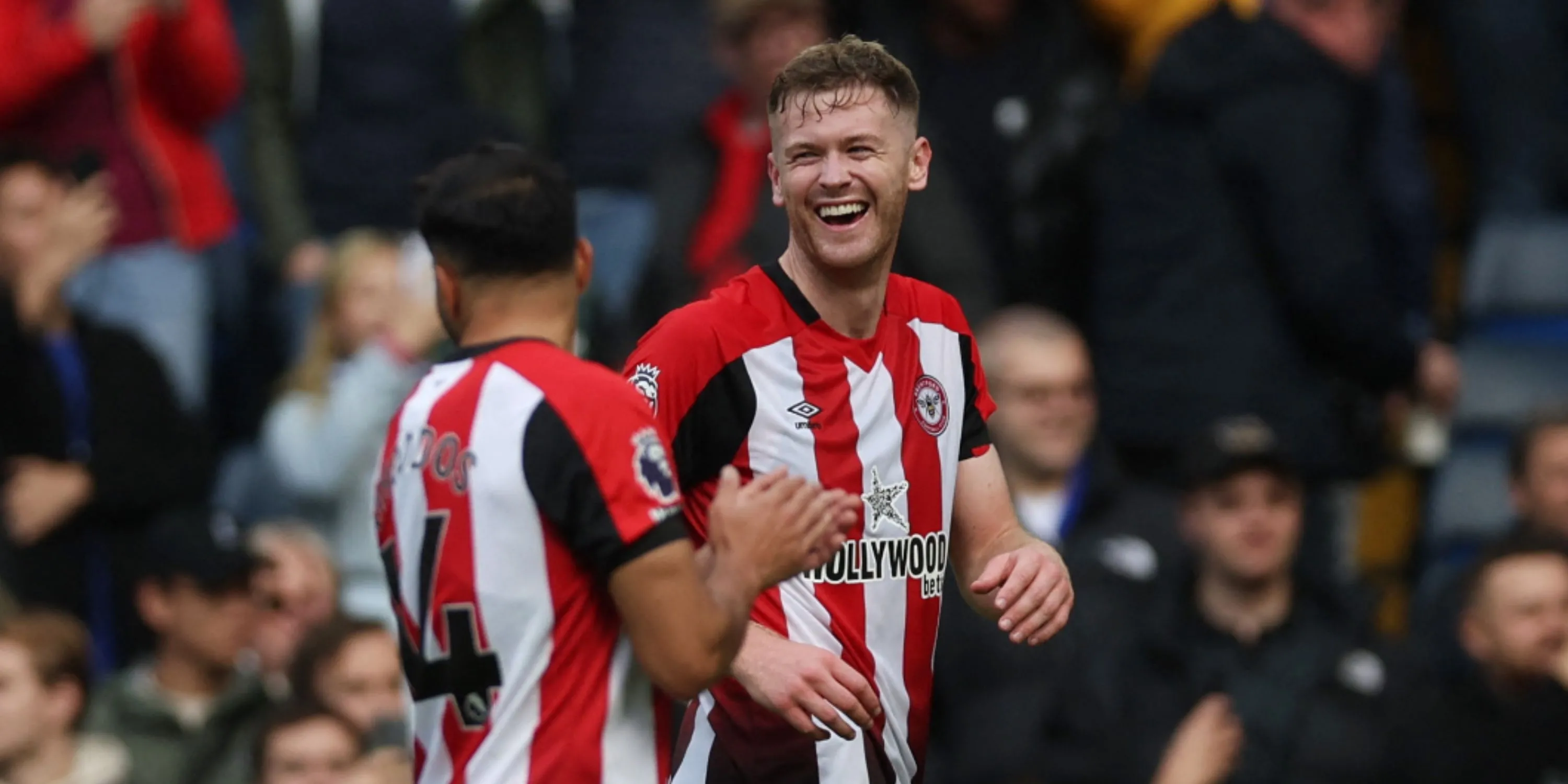 Nathan Collins trong màu áo Brentford - mục tiêu tiềm năng của Arsenal.