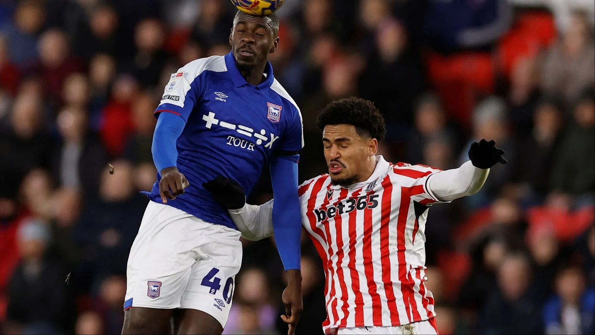 Các cầu thủ Ipswich Town trong một trận đấu tại Championship