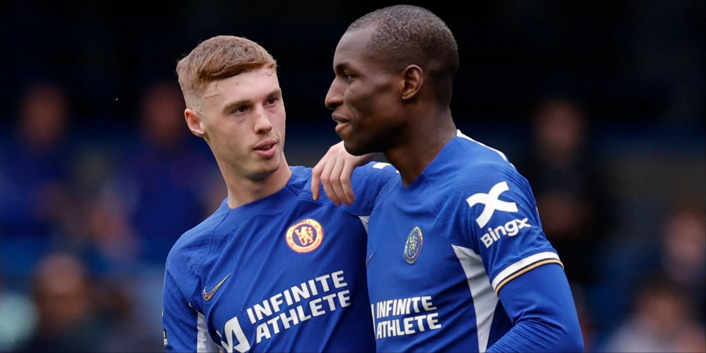 Cole Palmer và Nicolas Jackson ăn mừng bàn thắng cho Chelsea