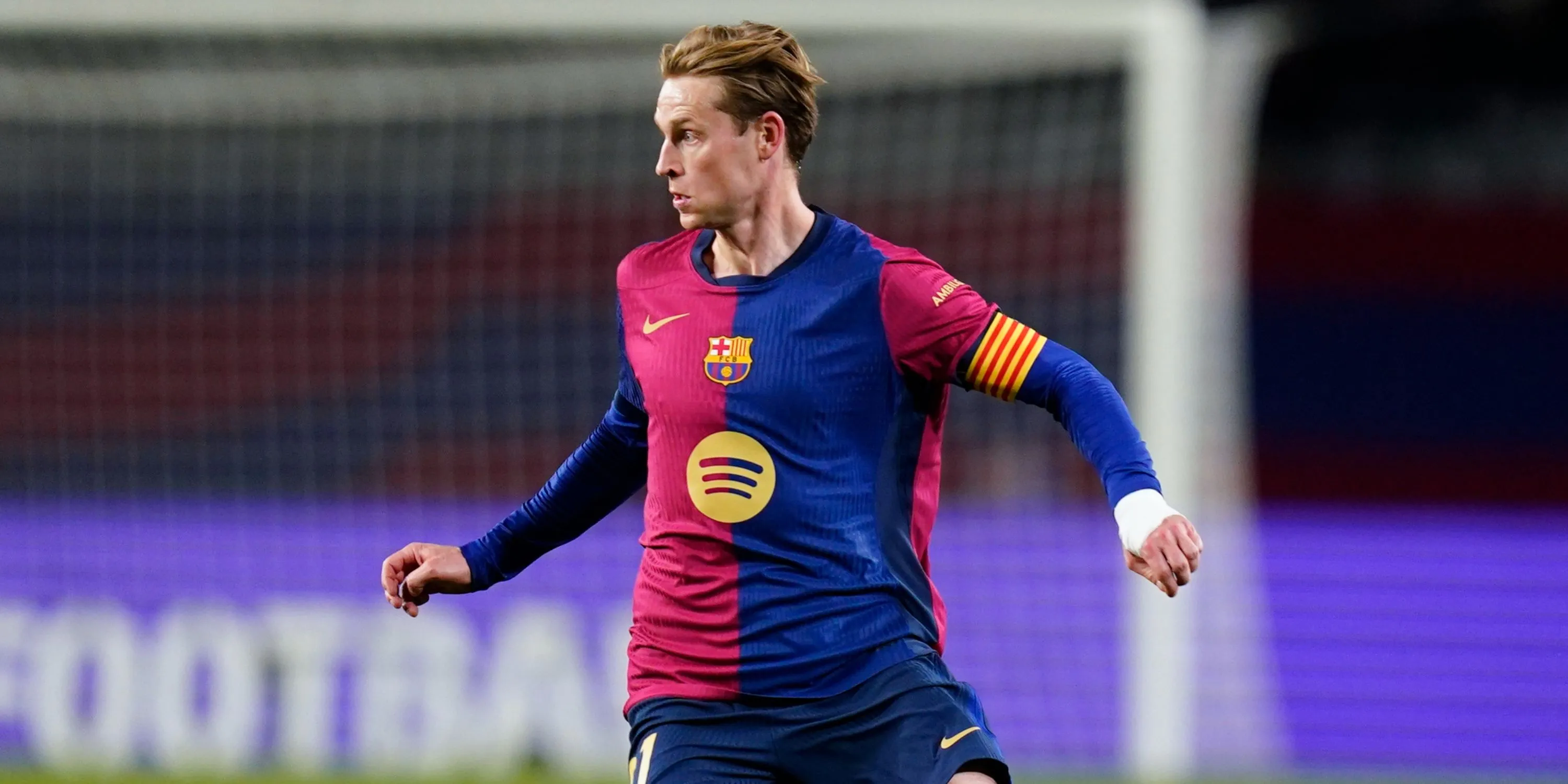 Frenkie de Jong trong màu áo Barcelona