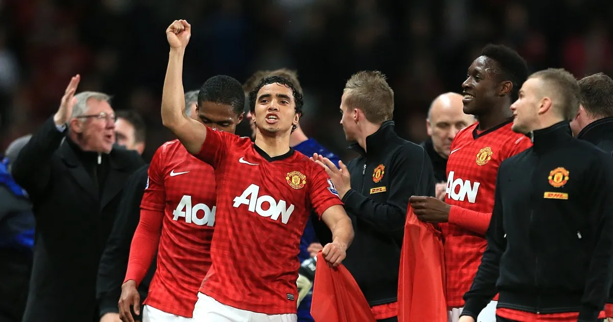 Hậu vệ Rafael ăn mừng bàn thắng cho Manchester United