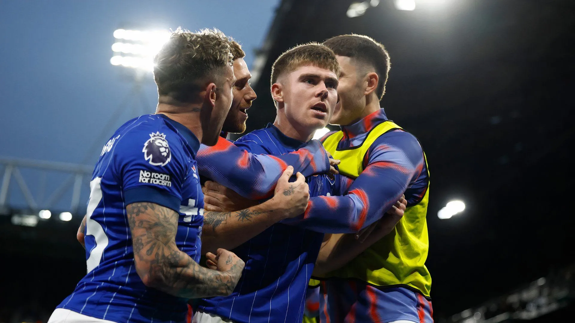 Hậu vệ trái Leif Davis của Ipswich Town trong một trận đấu ở mùa giải Premier League 2024/25