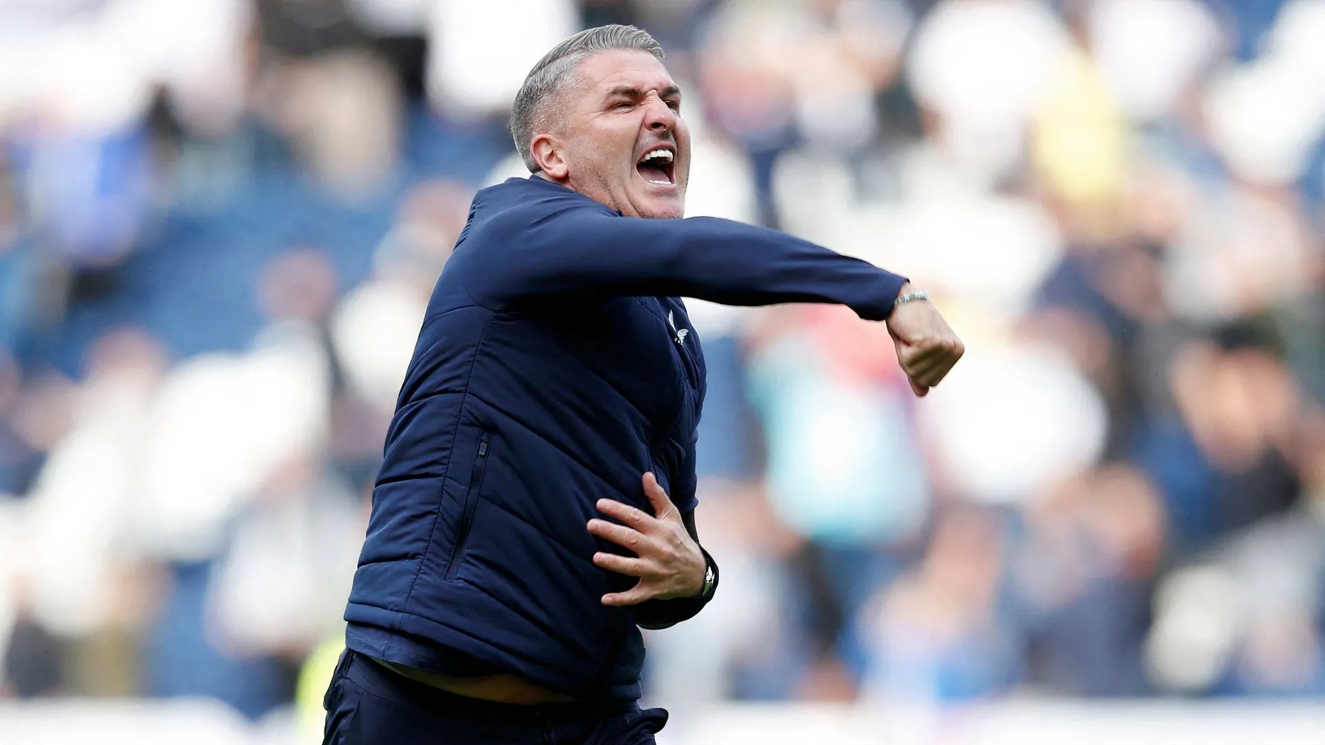 HLV Wigan Athletic Ryan Lowe
