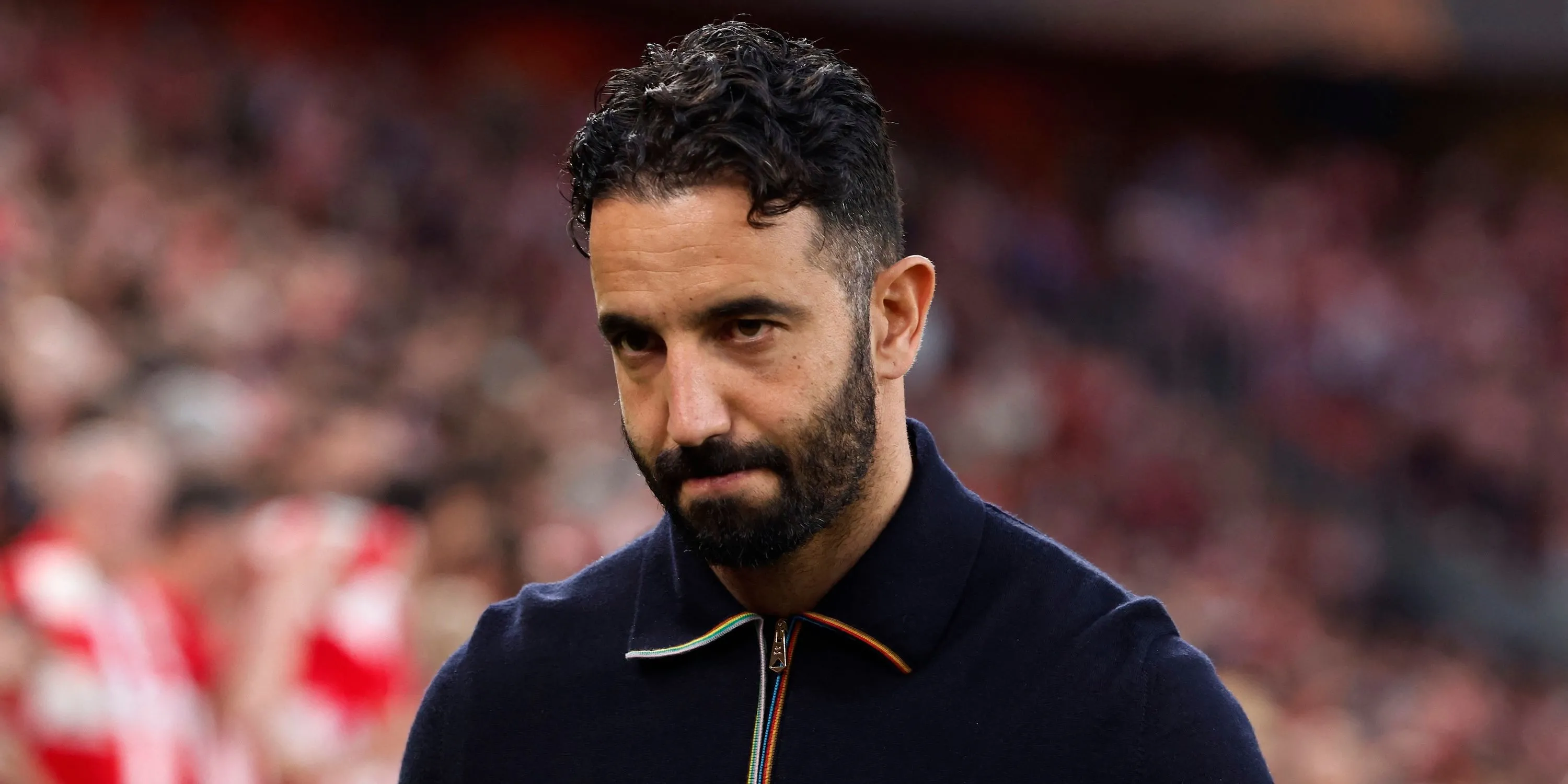 Huấn luyện viên Ruben Amorim của Manchester United trầm ngâm trước một trận đấu quan trọng