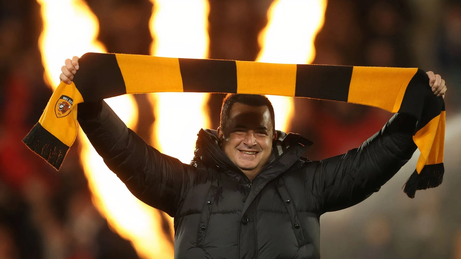 Ông bầu Acun Ilicali sau khi tiếp quản Hull City