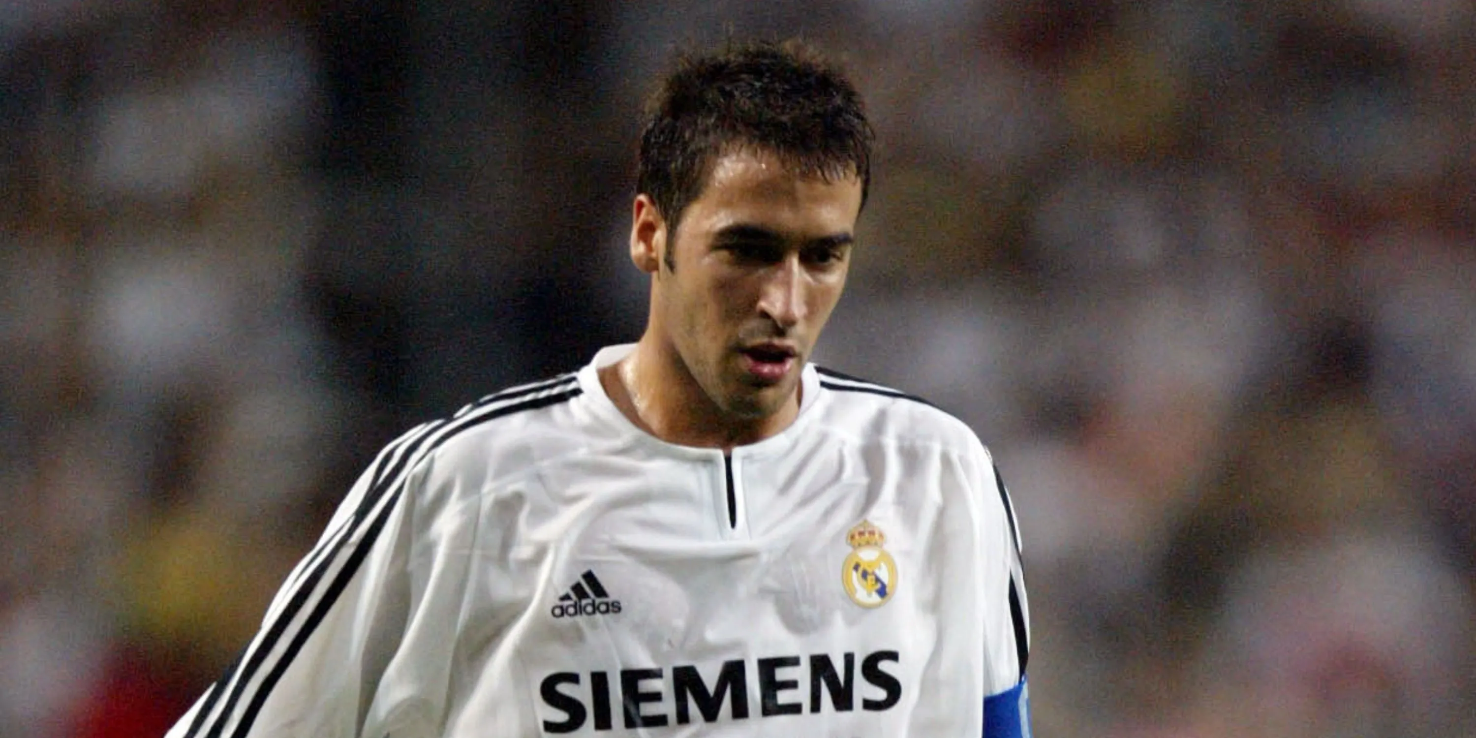 Raul Gonzalez thi đấu cho Real Madrid