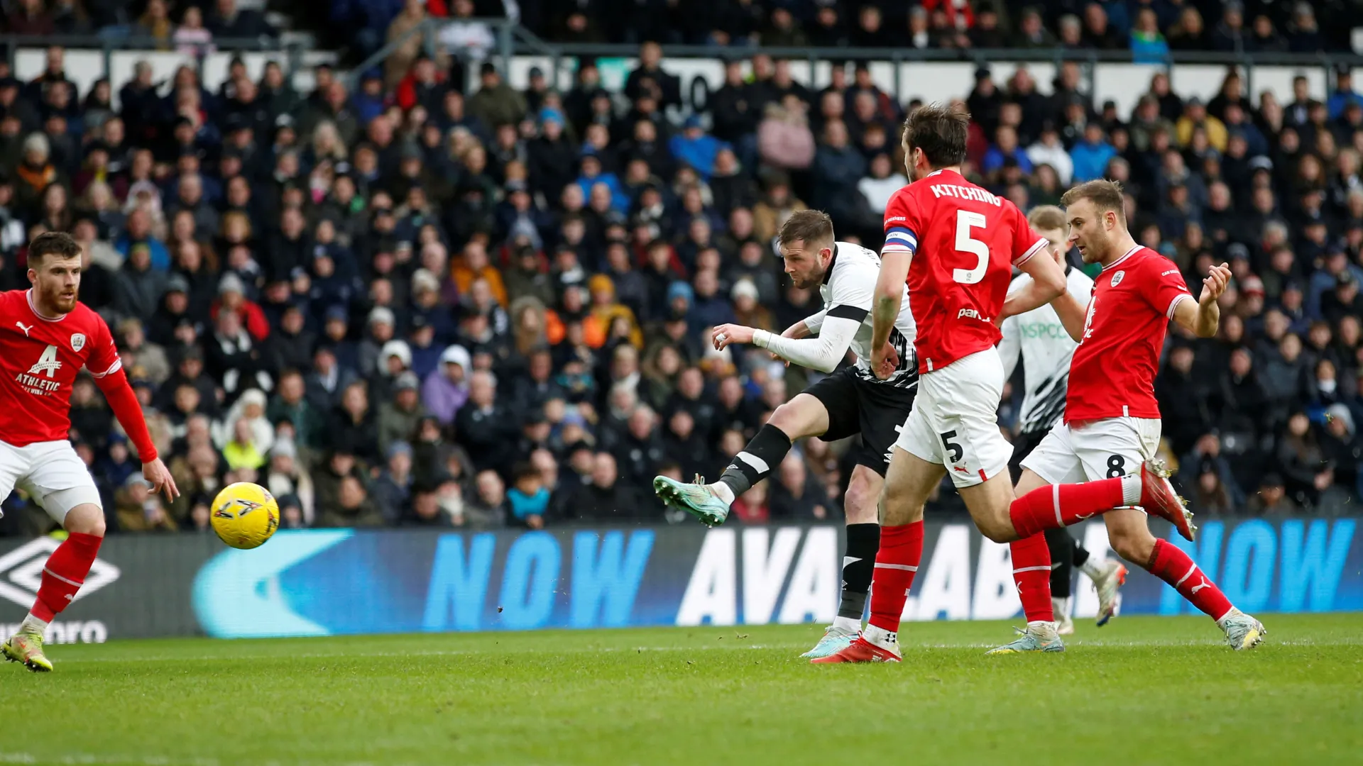 Tom Barkhuizen trong màu áo Derby County