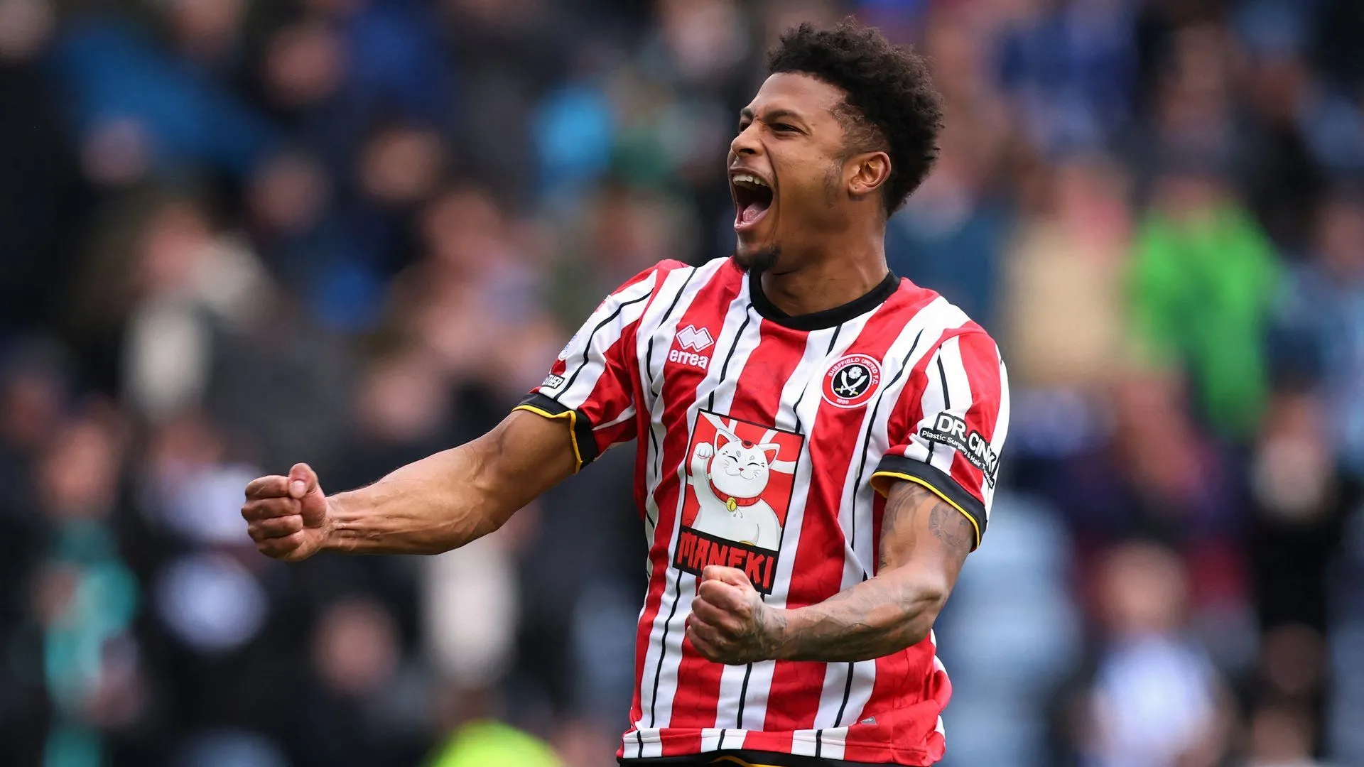 Rhian Brewster trong trận derby Sheffield United gặp Sheffield Wednesday