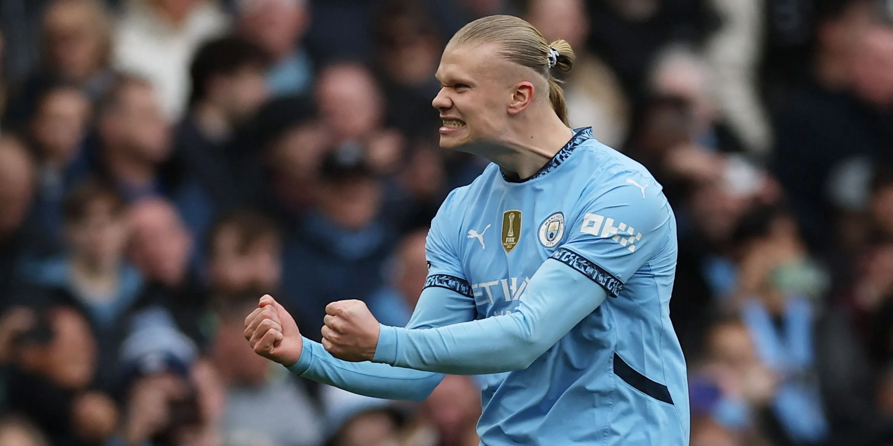 Erling Haaland của Manchester City ăn mừng bàn thắng, cầu thủ được so sánh với Benjamin Šeško về khả năng săn bàn