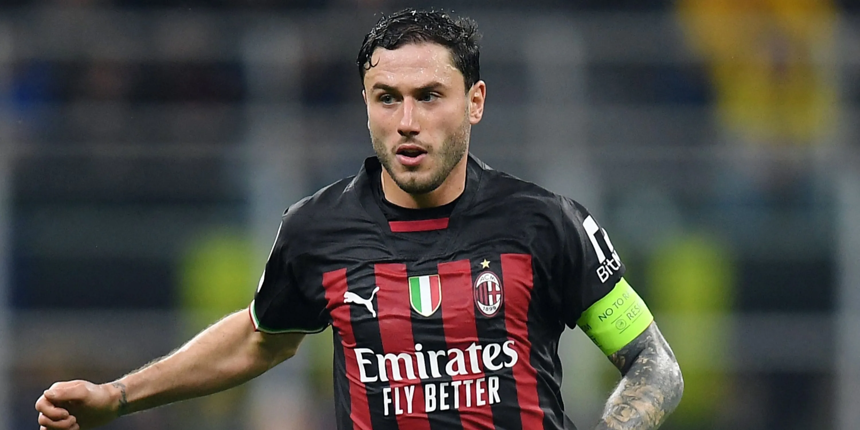Hậu vệ Davide Calabria trong màu áo AC Milan