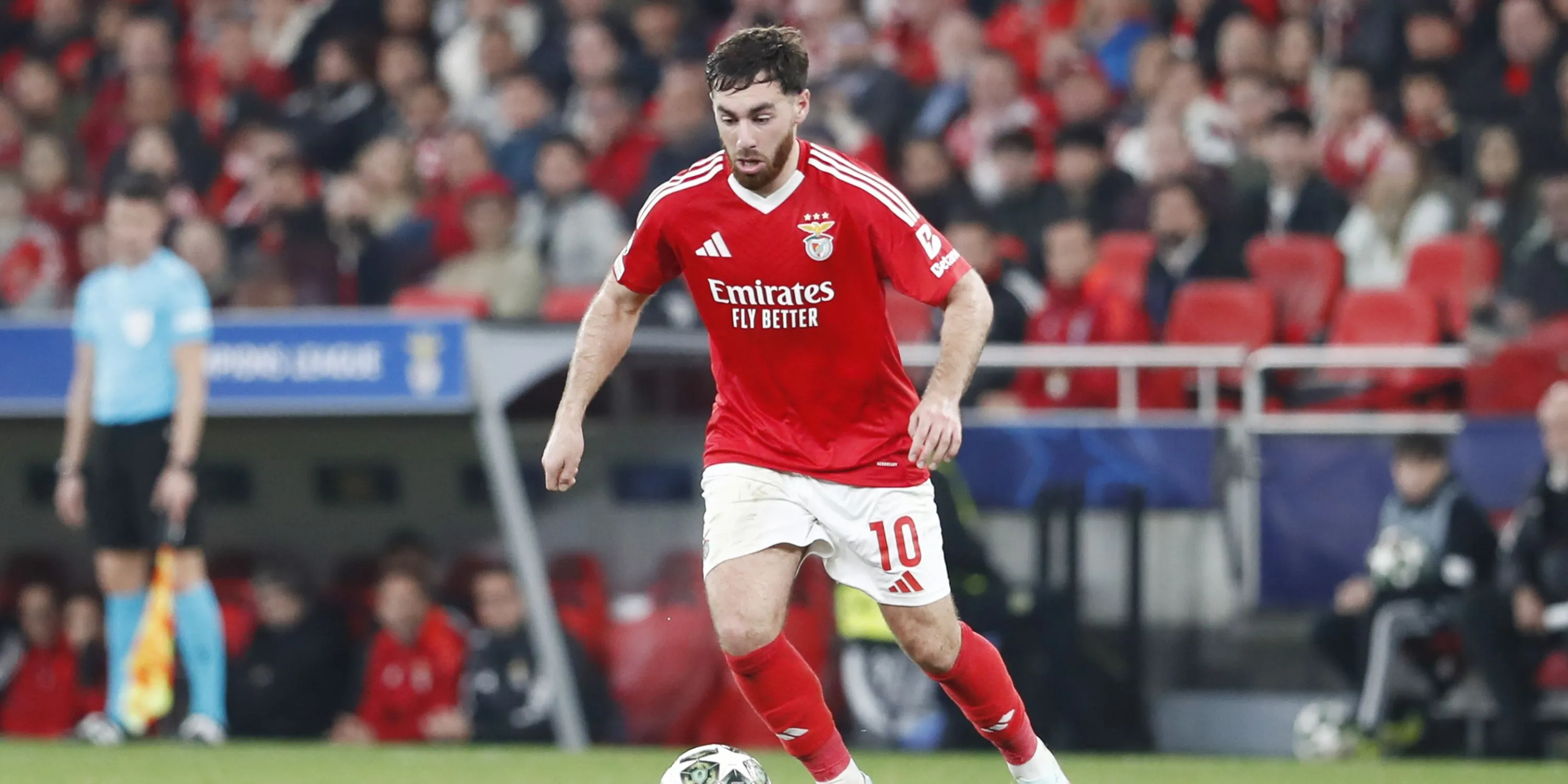 Hình ảnh tổng hợp về tiền vệ Orkun Kökçü của Benfica, mục tiêu chuyển nhượng của Liverpool