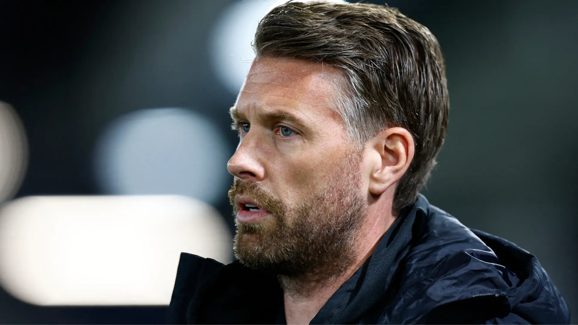 HLV Rob Edwards thảo luận về chiến lược đội trưởng mới tại Middlesbrough