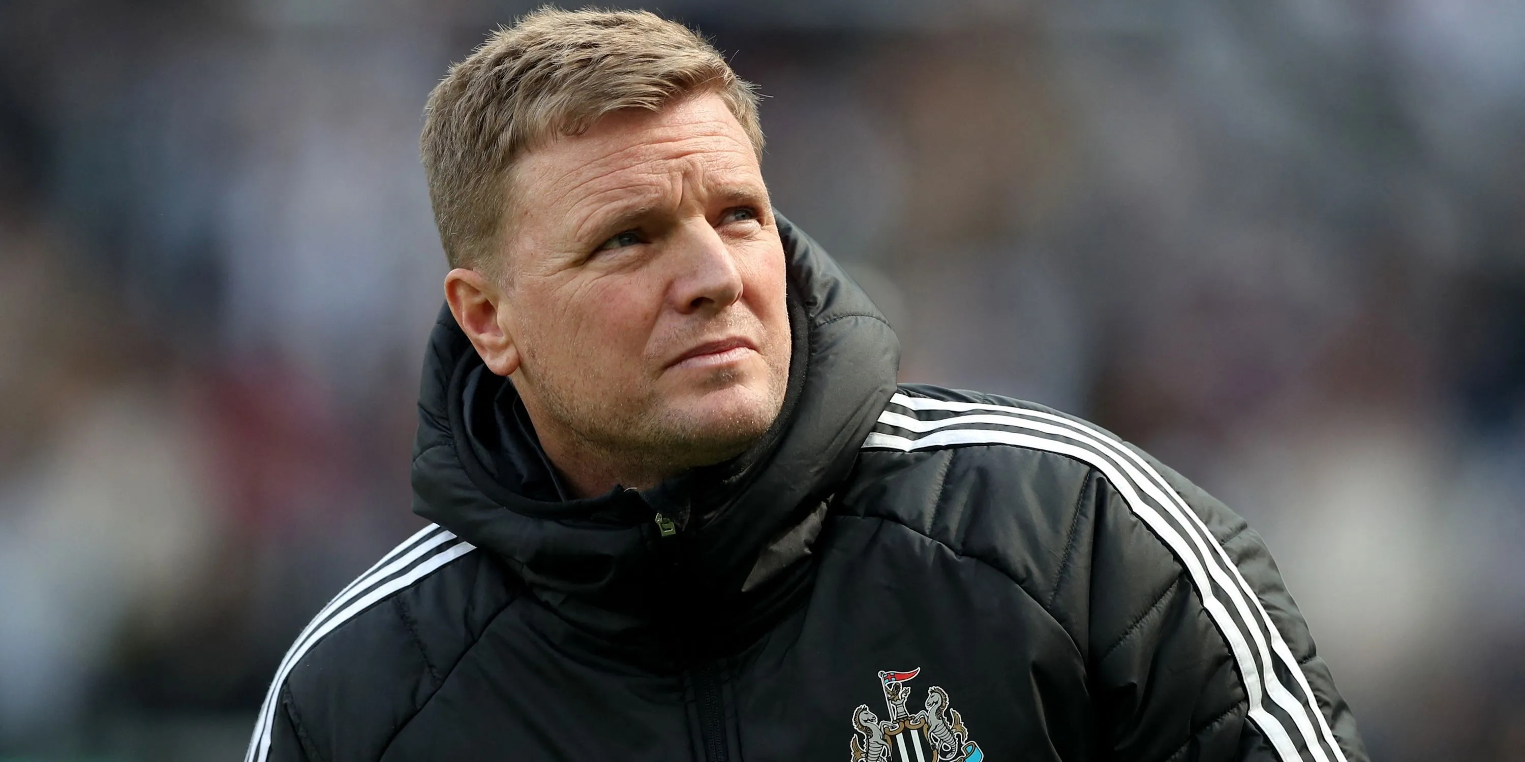 Huấn luyện viên Eddie Howe của Newcastle United trước trận đấu