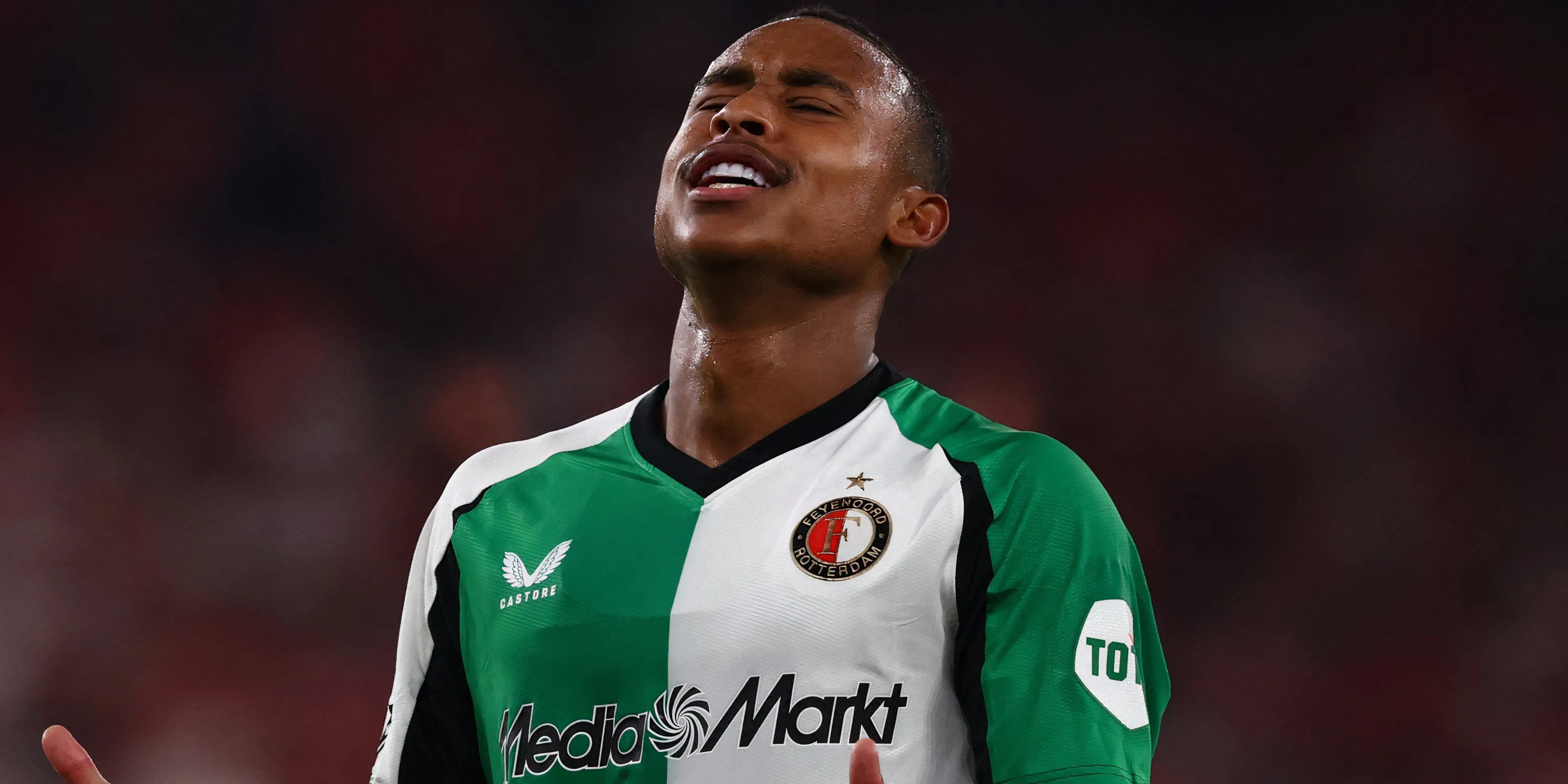 Igor Paixao trong màu áo Feyenoord, ngôi sao chạy cánh người Brazil từng là mục tiêu của Leeds United