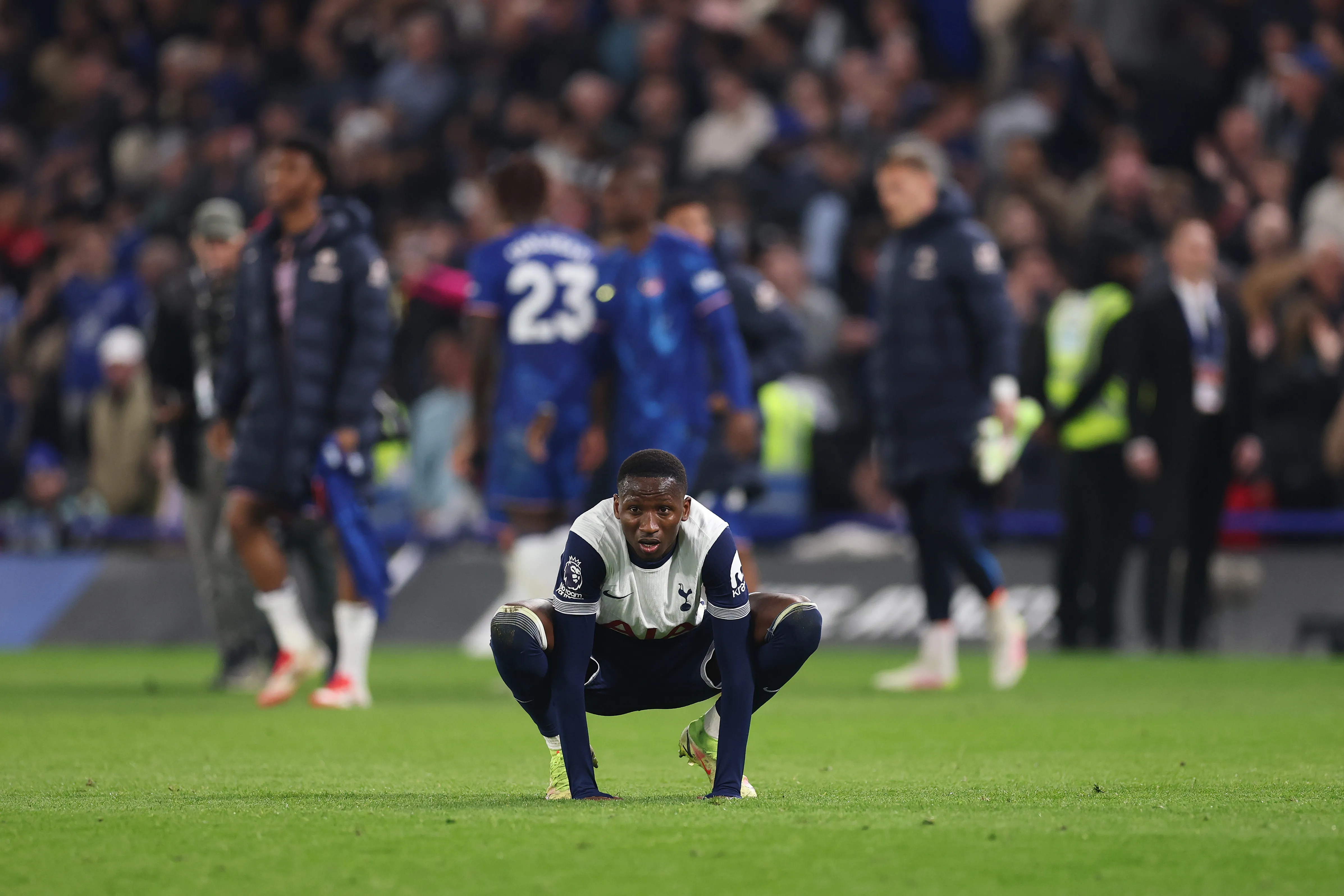 Tottenham Vô Địch Europa League: Pape Sarr Tiết Lộ Áp Lực và Khát Vọng Thay Đổi