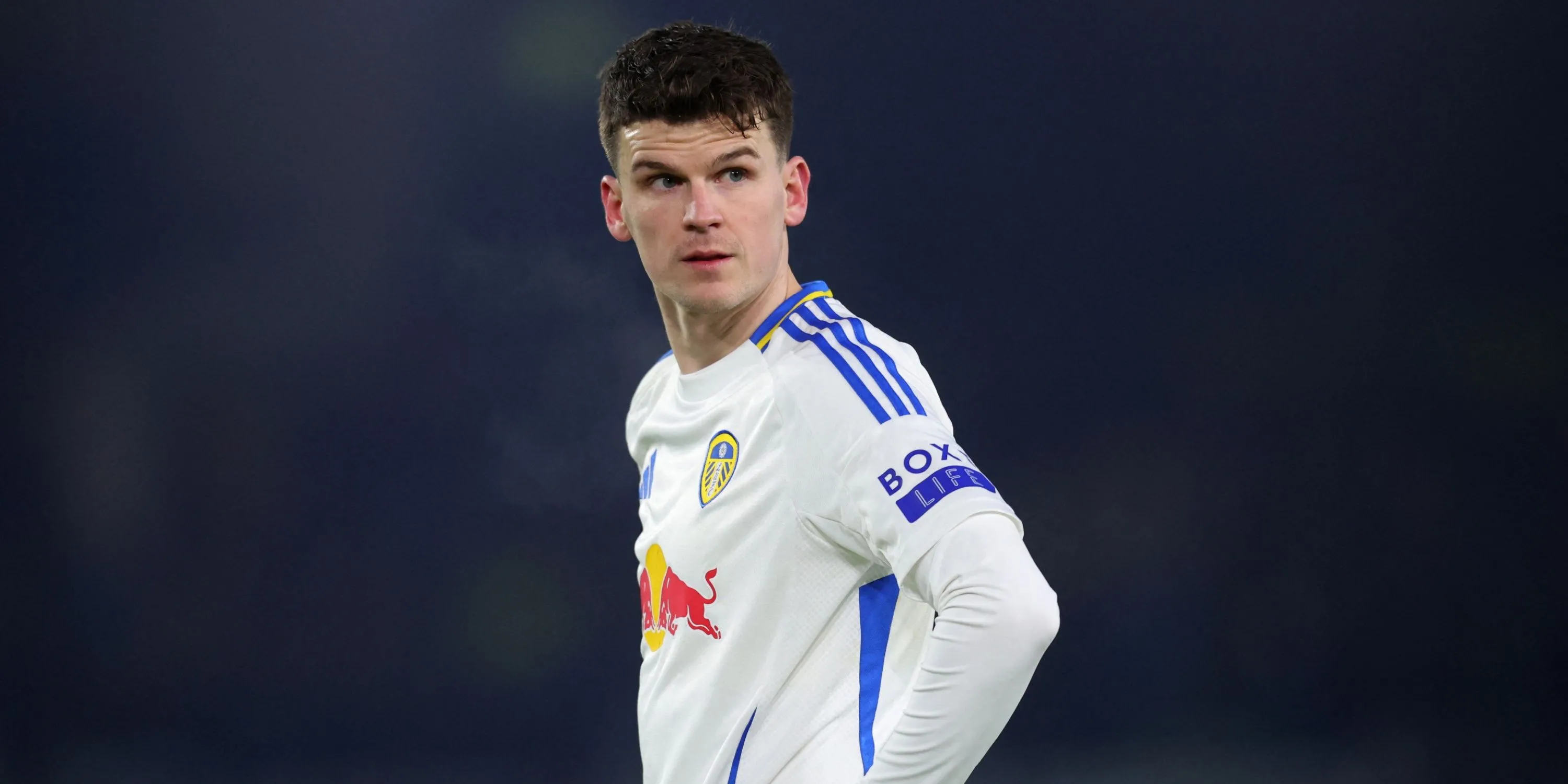 Sam Byram, cầu thủ đa năng vừa ký hợp đồng mới với Leeds United
