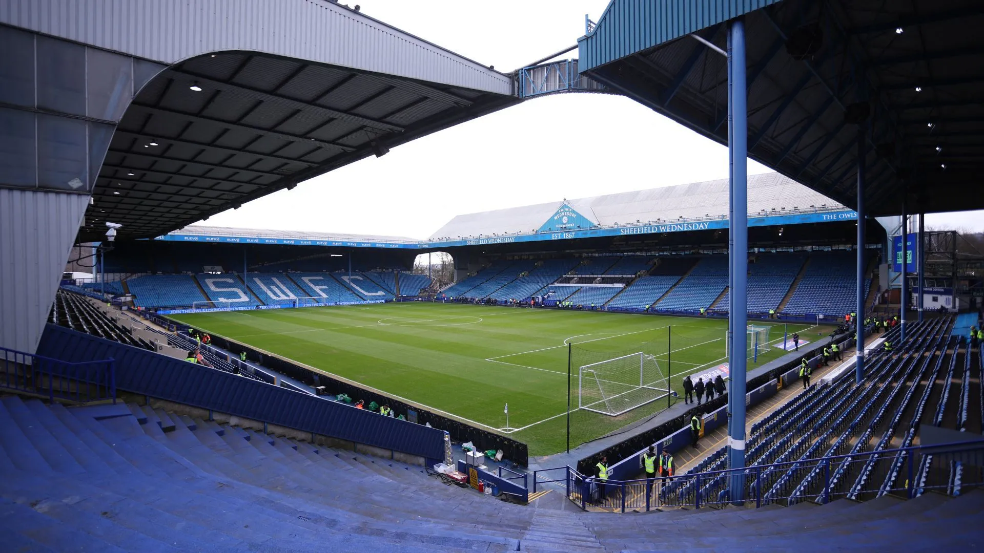 Sân vận động Hillsborough của Sheffield Wednesday trong bối cảnh khó khăn tài chính