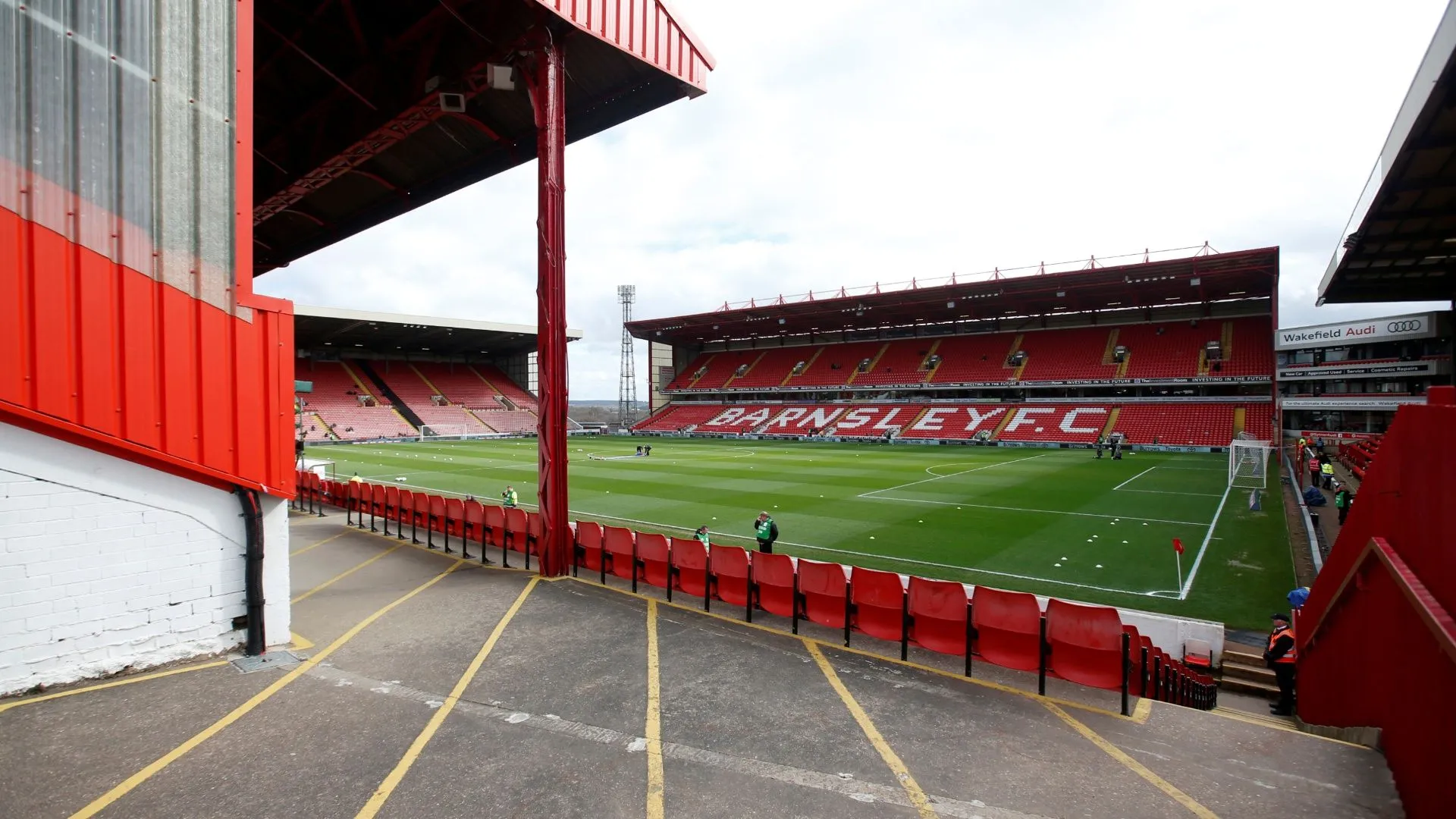 Sân vận động Oakwell, sân nhà của Barnsley, nơi chứng kiến phong độ kém cỏi của đội bóng.