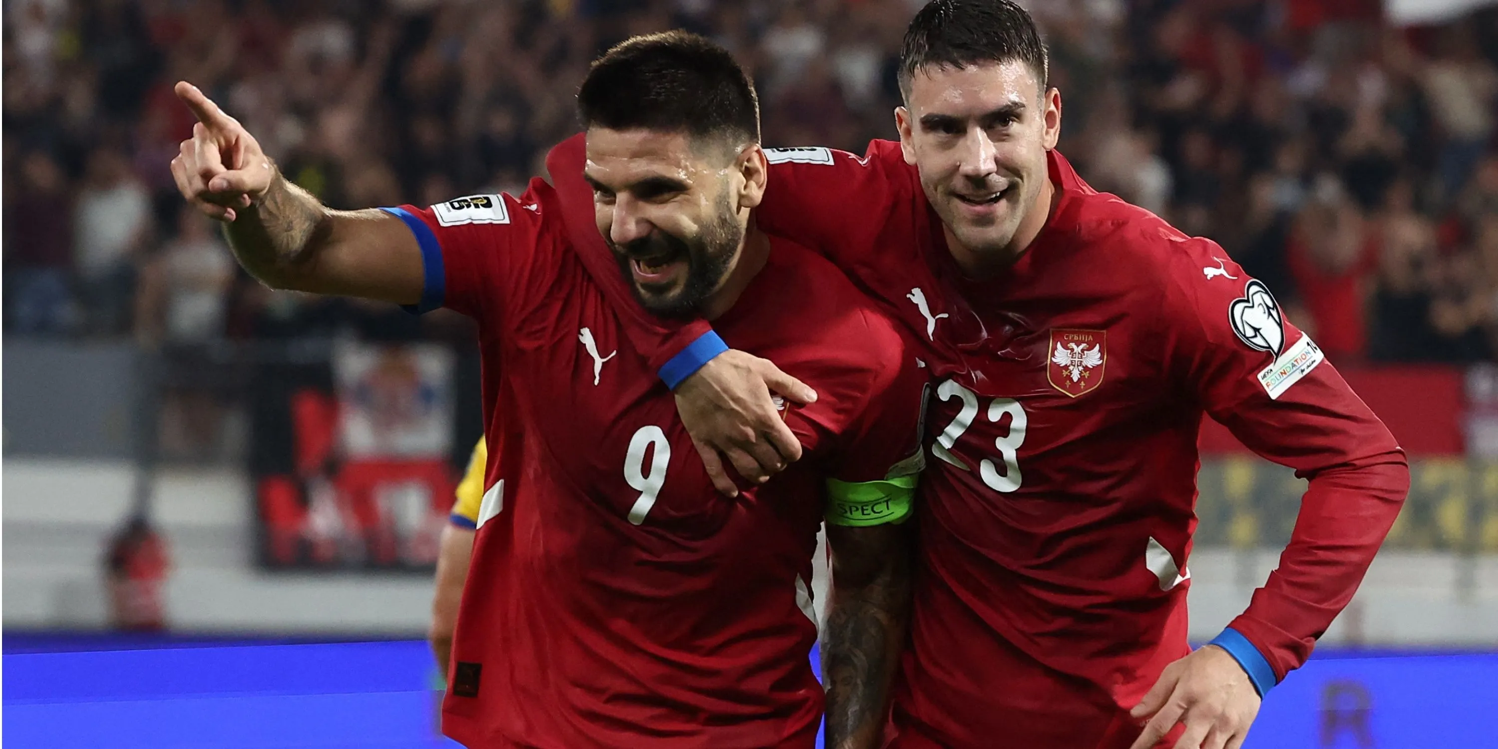 Tiền đạo Aleksandar Mitrovic trong màu áo đội tuyển Serbia