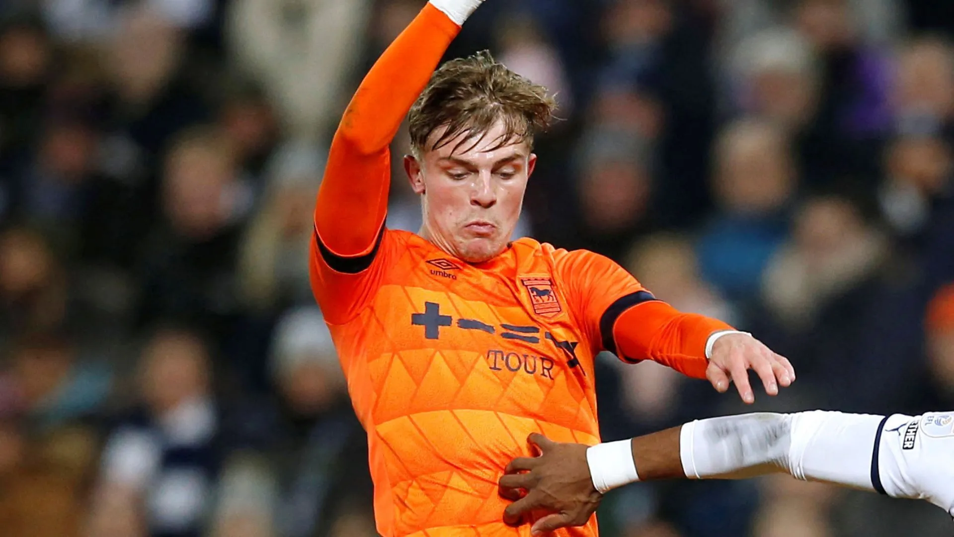 Brandon Williams trong màu áo Ipswich Town khi còn thi đấu theo dạng cho mượn.