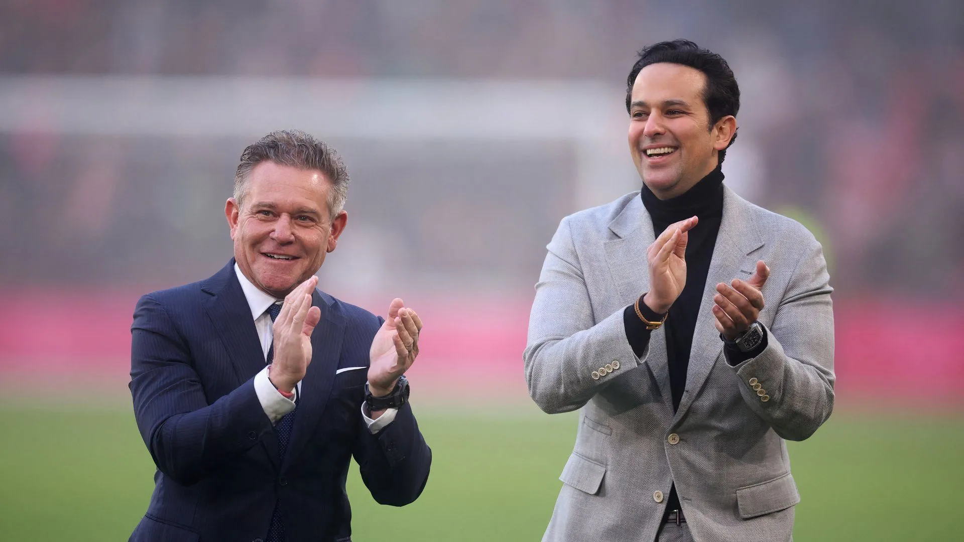 Chủ sở hữu Sheffield United, Steven Rosen và Helmy Eltoukhy, đang xem xét chiến lược chuyển nhượng dựa trên AI