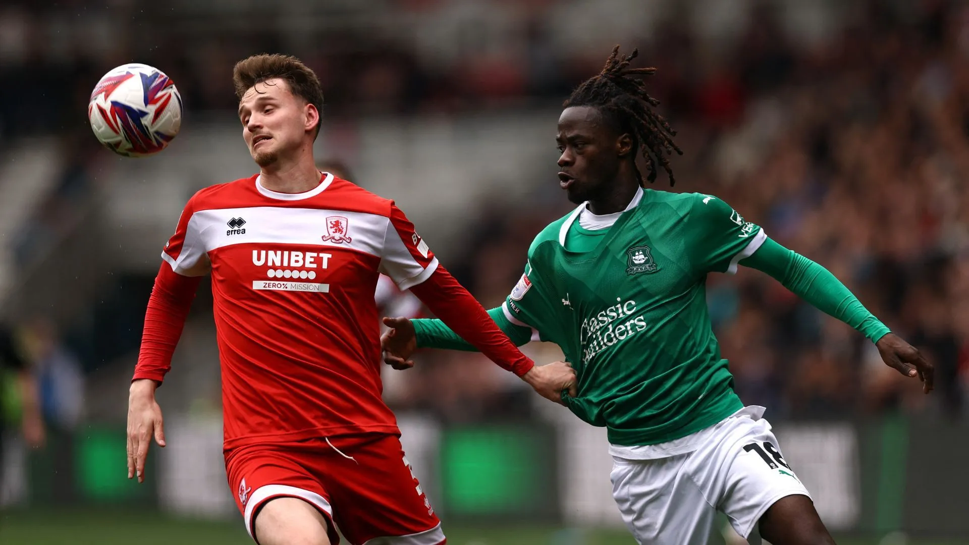 Hậu vệ trẻ Rav van den Berg trong màu áo Middlesbrough