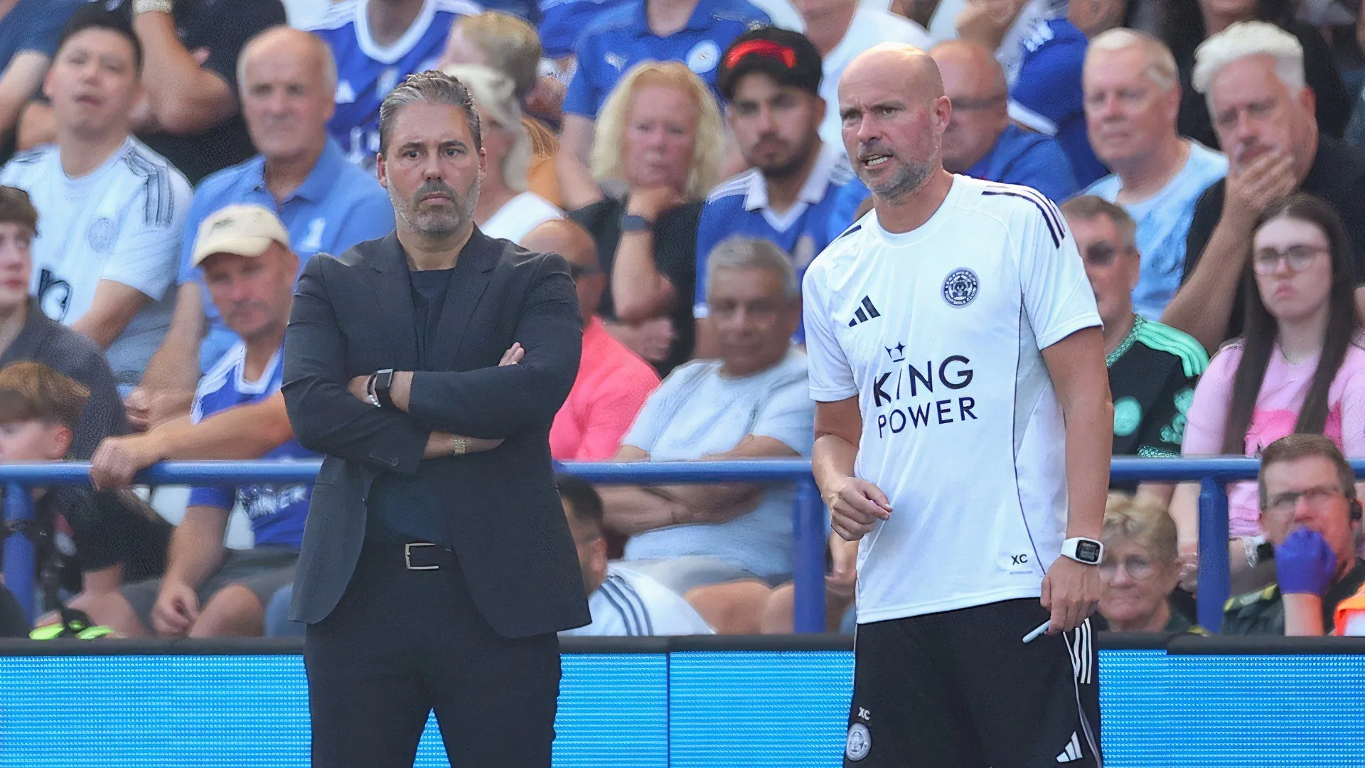 HLV Marti Cifuentes của Leicester City đưa ra phát biểu về tình hình chuyển nhượng