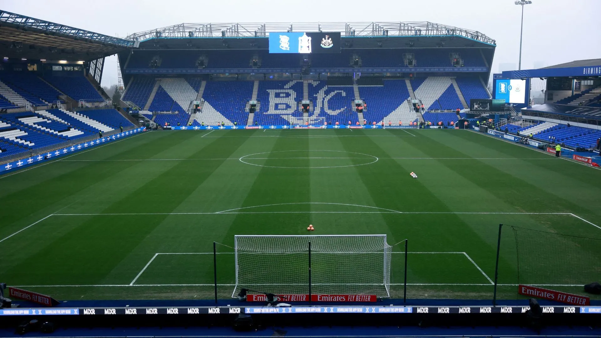 Sân St Andrew, thánh địa của Birmingham City trong cuộc chiến thăng hạng