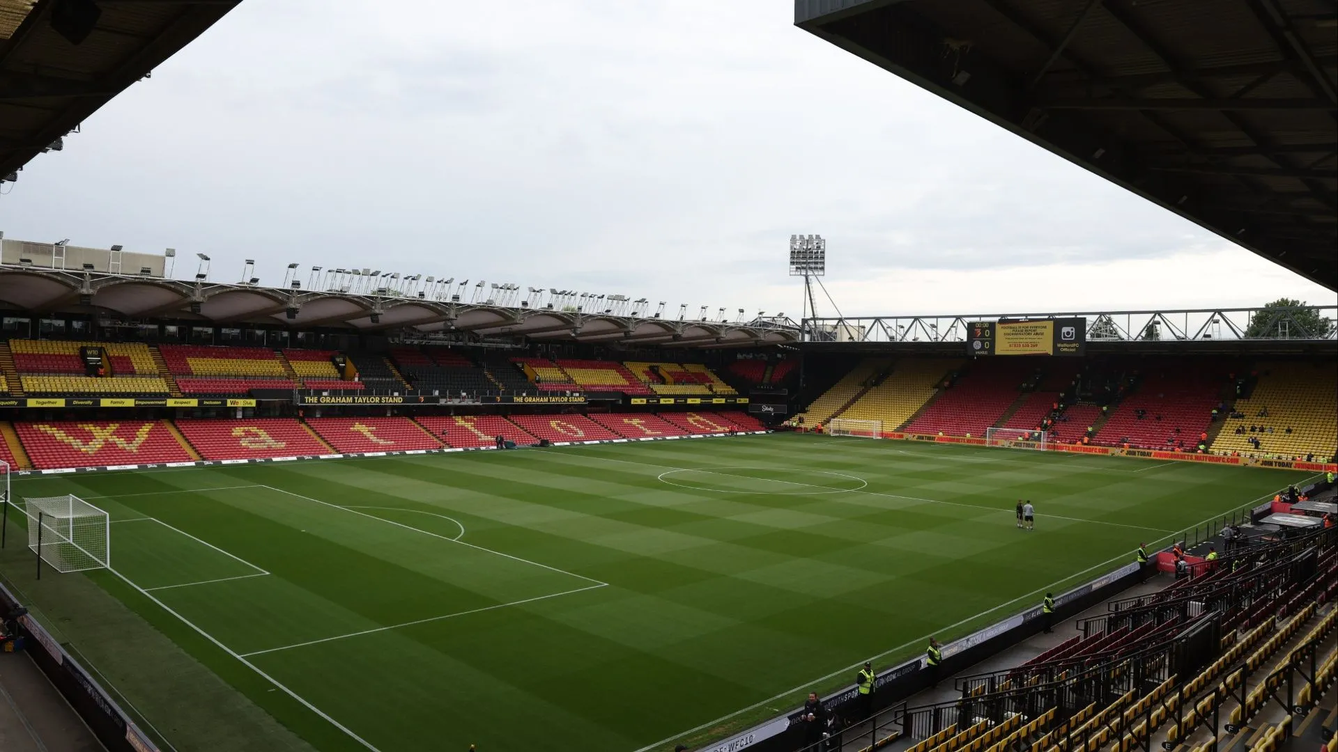 Sân Vicarage Road, nơi Watford FC thi đấu tại Championship