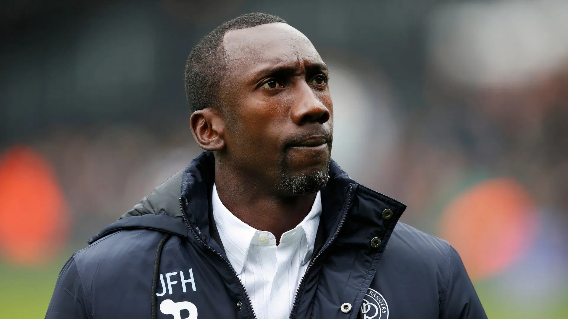 Jimmy Floyd Hasselbaink đưa ra chỉ dẫn trên sân tập của QPR