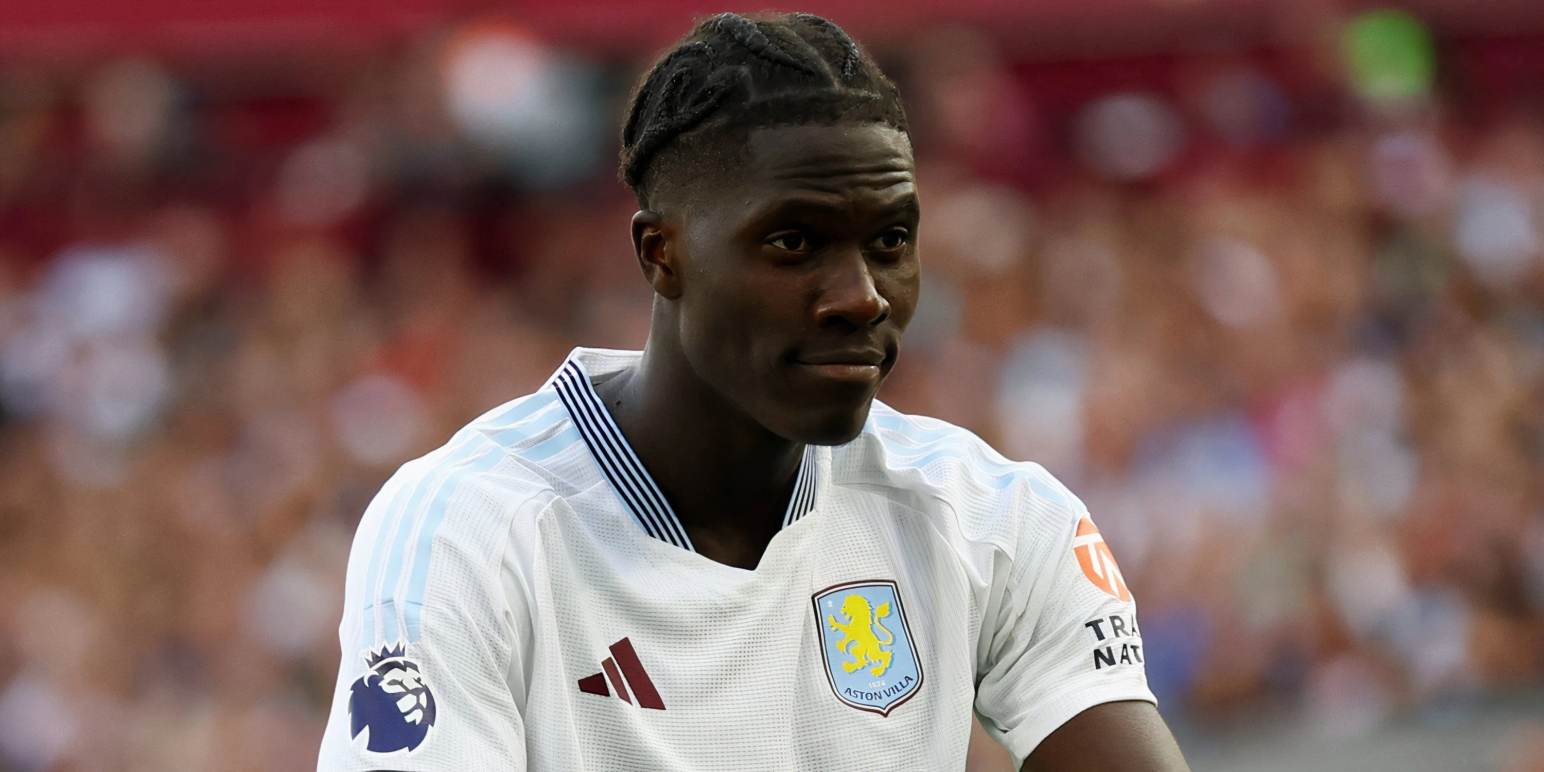 Amadou Onana Aston Villa ăn mừng - cập nhật chấn thương Aston Villa 2025