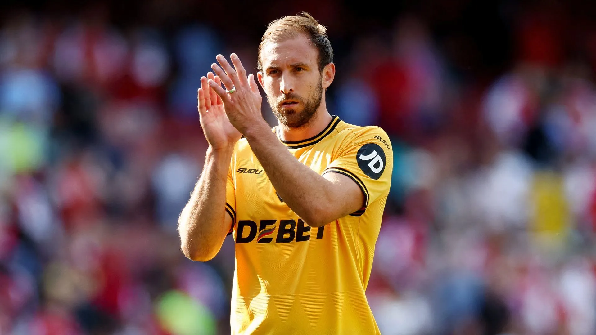 Craig Dawson trung vệ nhiều kinh nghiệm, phương án gia cố hàng thủ Championship