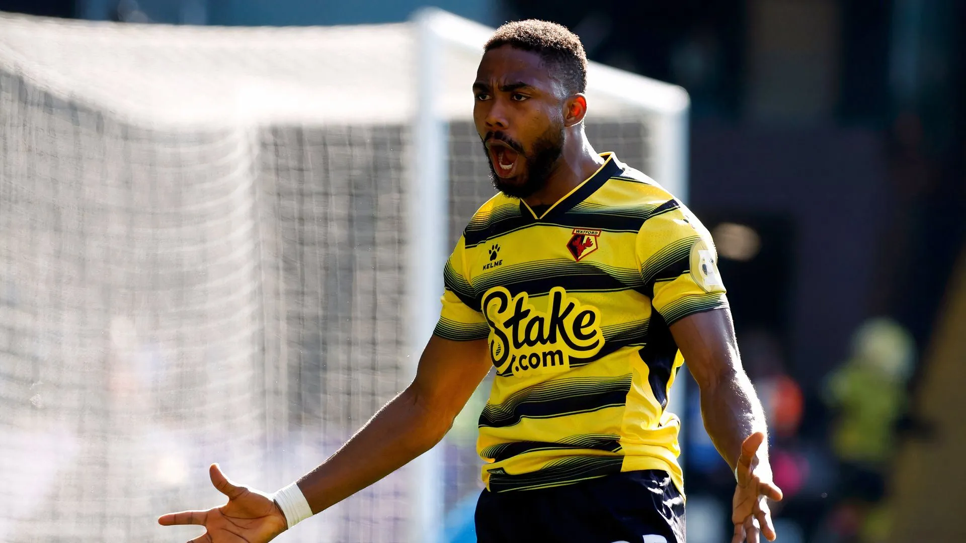 Emmanuel Dennis tiền đạo nhanh nhẹn, Watford cân nhắc tái ký, ứng viên hợp đồng miễn phí cho Championship