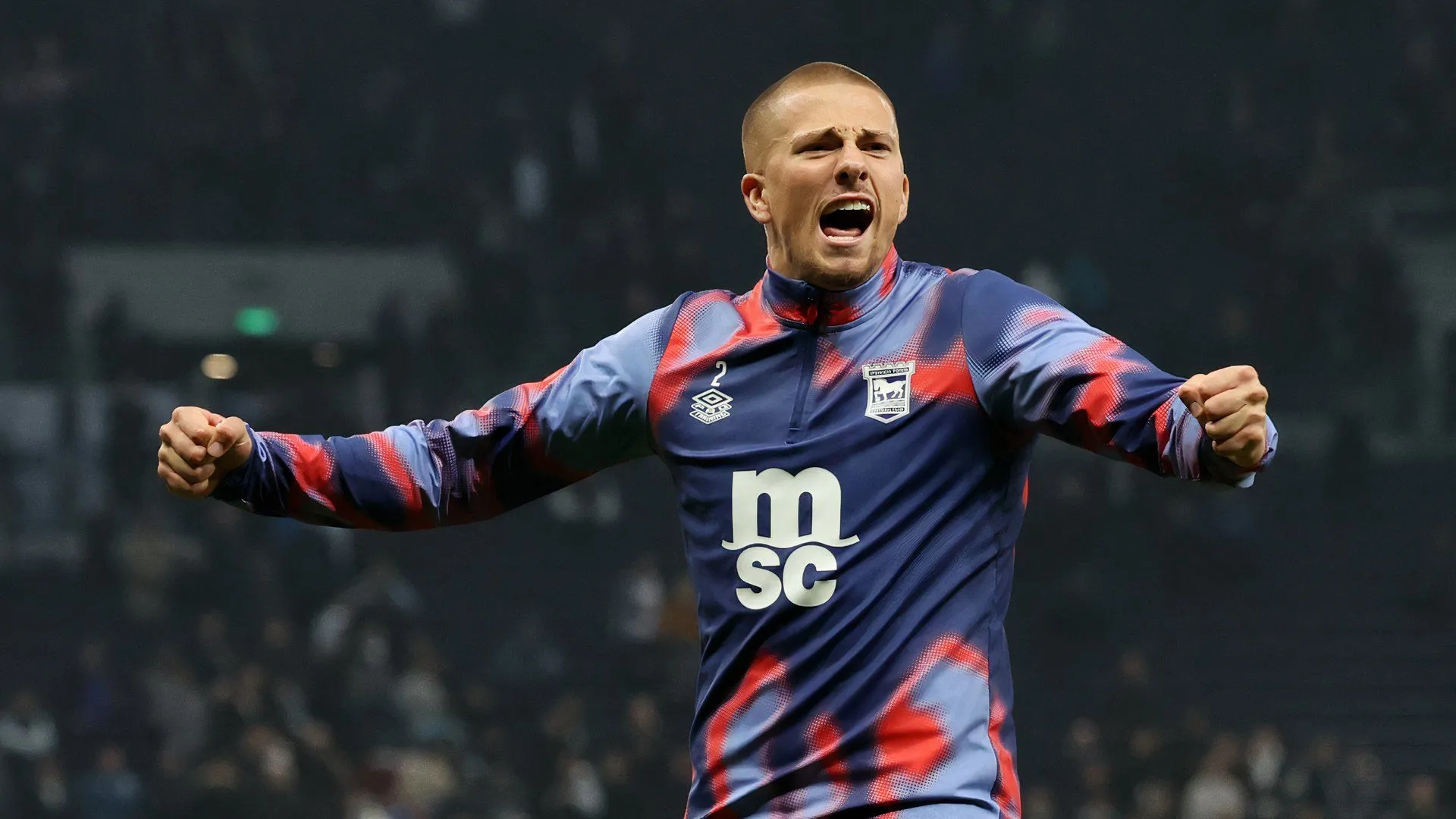 Harry Clarke trong màu áo Ipswich Town, hậu vệ trẻ trở về sau thời gian cho mượn tại Sheffield United