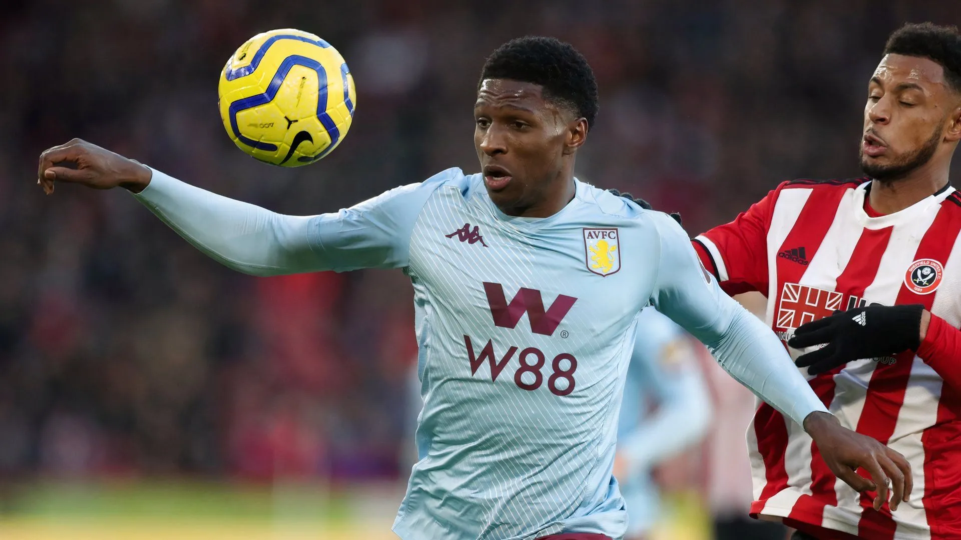 Kortney Hause trung vệ từng góp công đưa Aston Villa thăng hạng, hiện là cầu thủ tự do