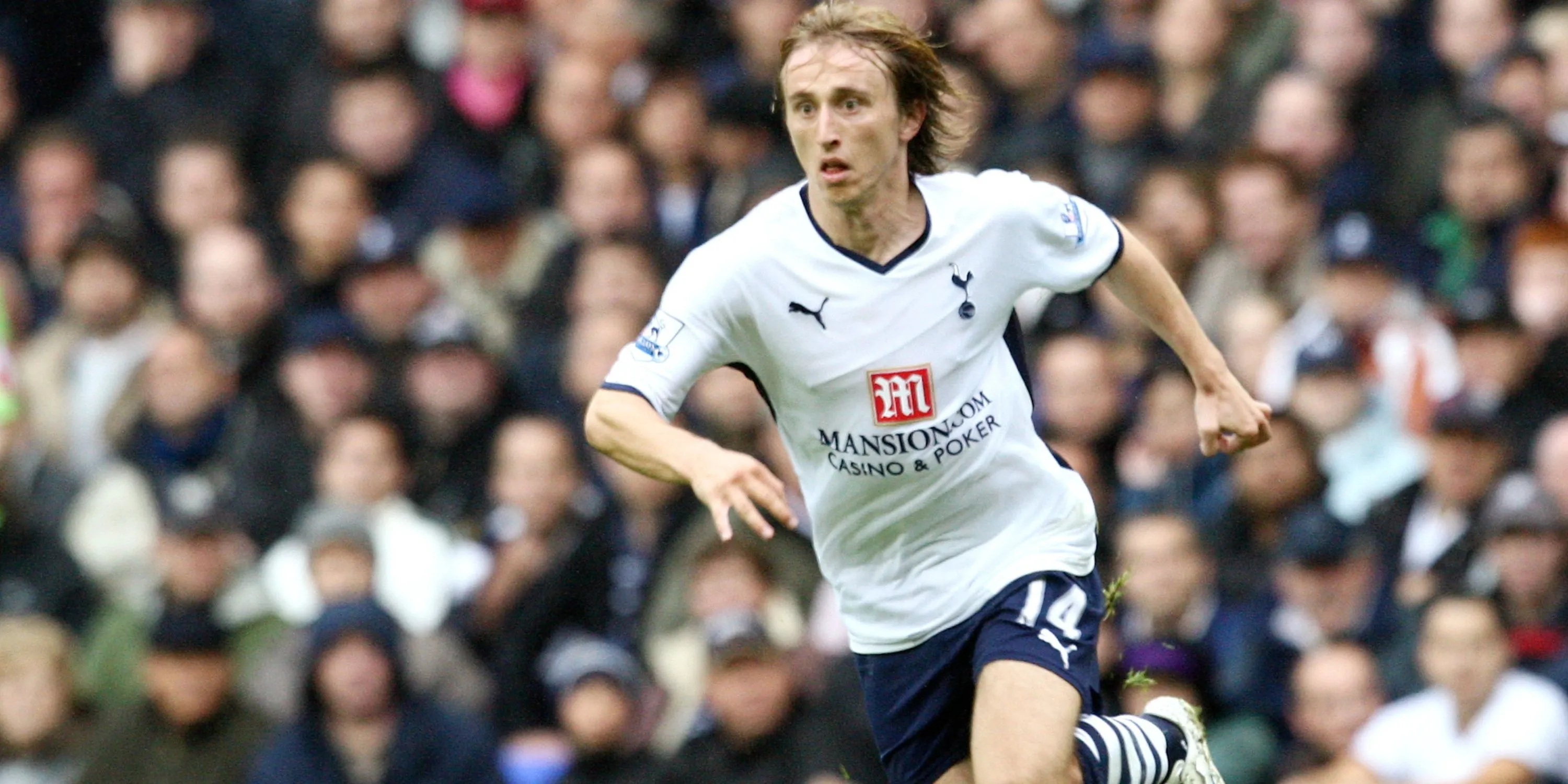 Luka Modrić trong màu áo Tottenham, biểu tượng kỹ thuật tuyến giữa