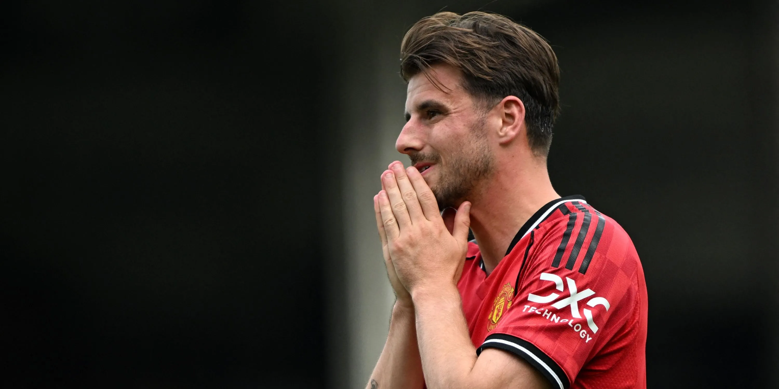 Mason Mount trong màu áo Man United, chịu ảnh hưởng bởi chấn thương và thiếu nhịp thi đấu
