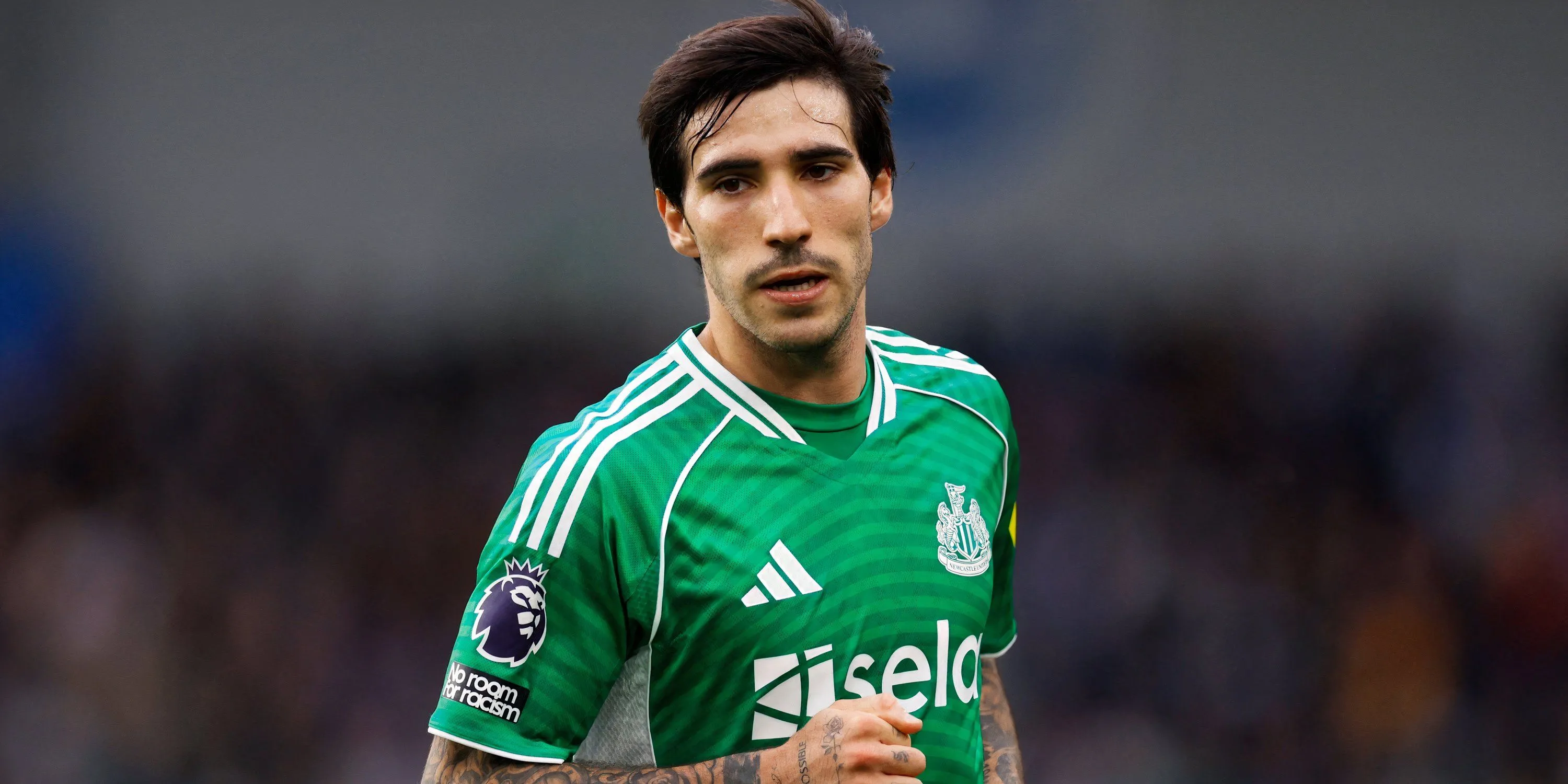 Sandro Tonali trong buổi tập với Newcastle