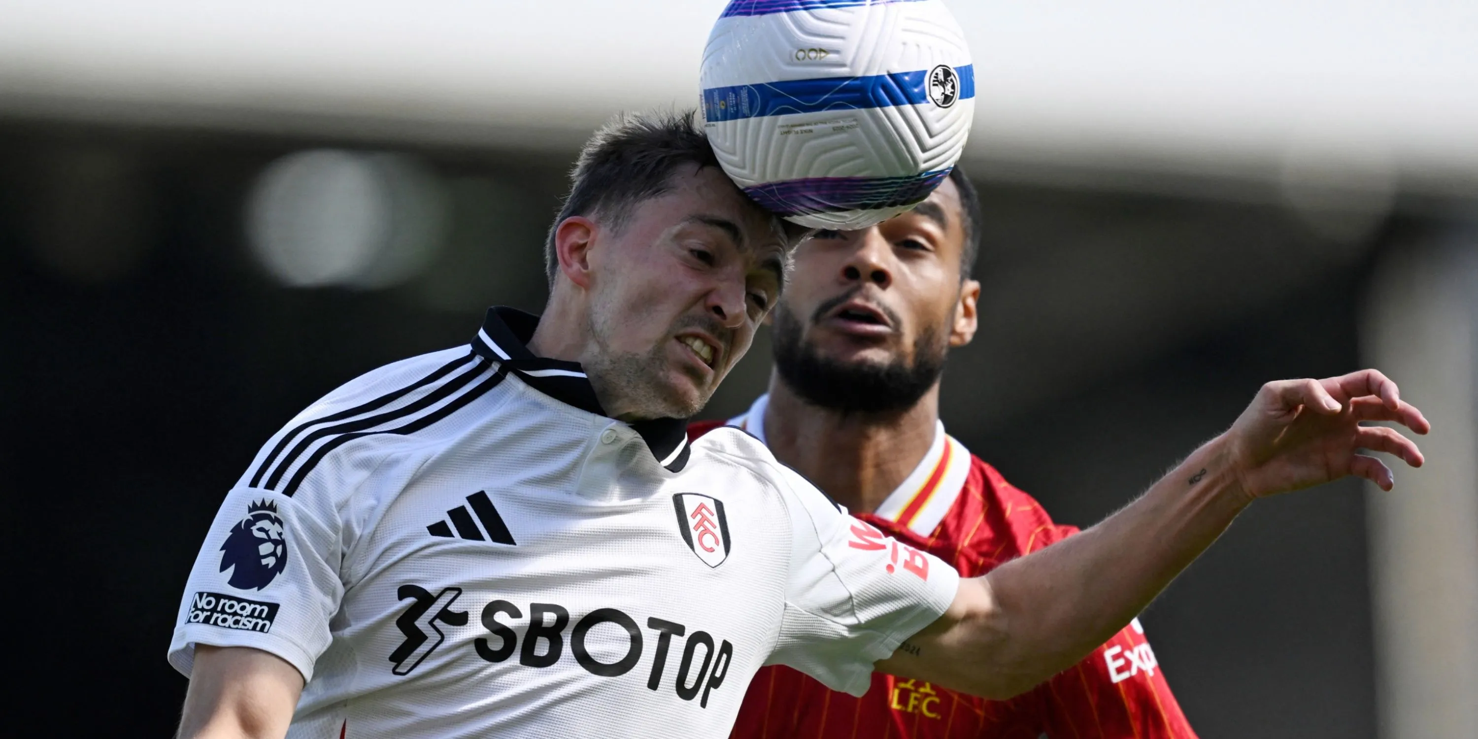 Sasa Lukic của Fulham đã nhận 4 thẻ vàng và đang rất gần án treo giò do tích lũy