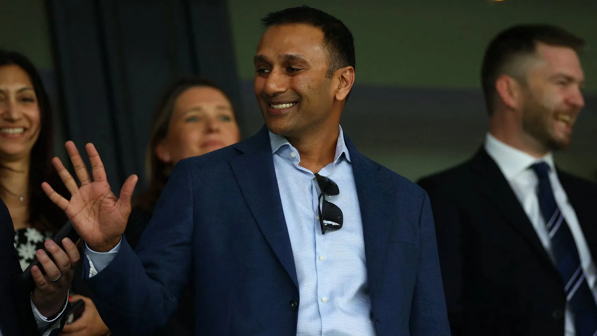 Shilen Patel theo dõi West Brom tại vòng play-off Championship, biểu tượng cho tham vọng mới của CLB