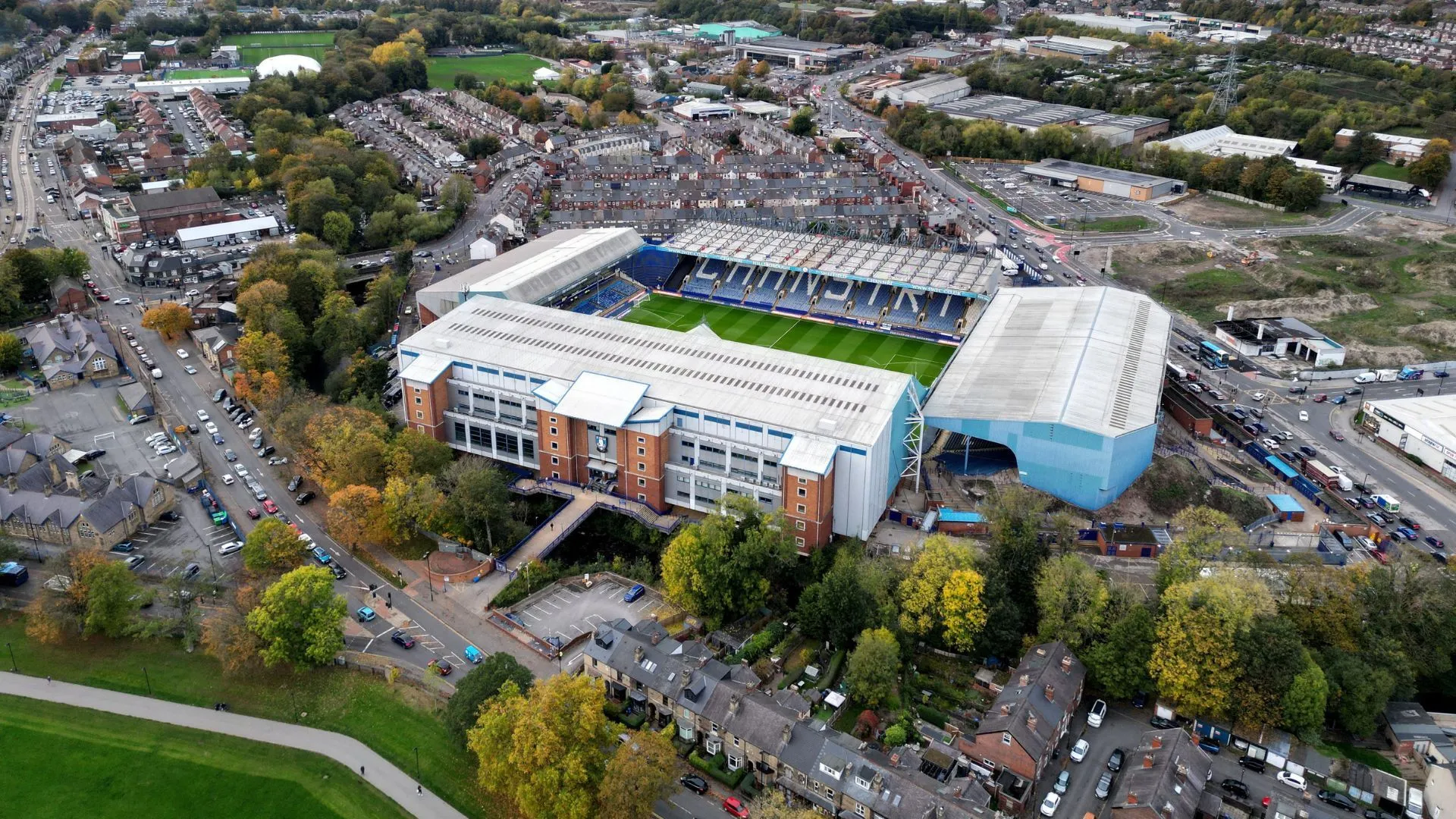 Toàn cảnh sân Hillsborough – tài sản lớn của Sheffield Wednesday nhưng cần nâng cấp đáng kể