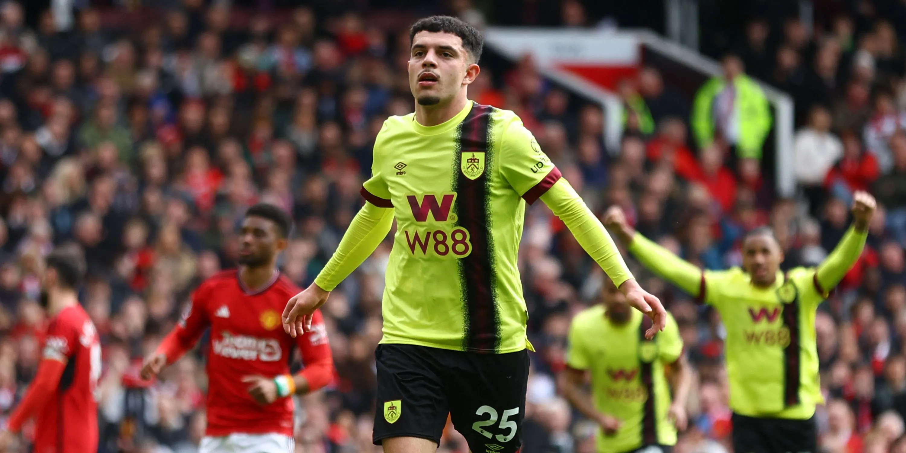 Zeki Amdouni Burnley phẫu thuật ACL - cập nhật chấn thương Burnley