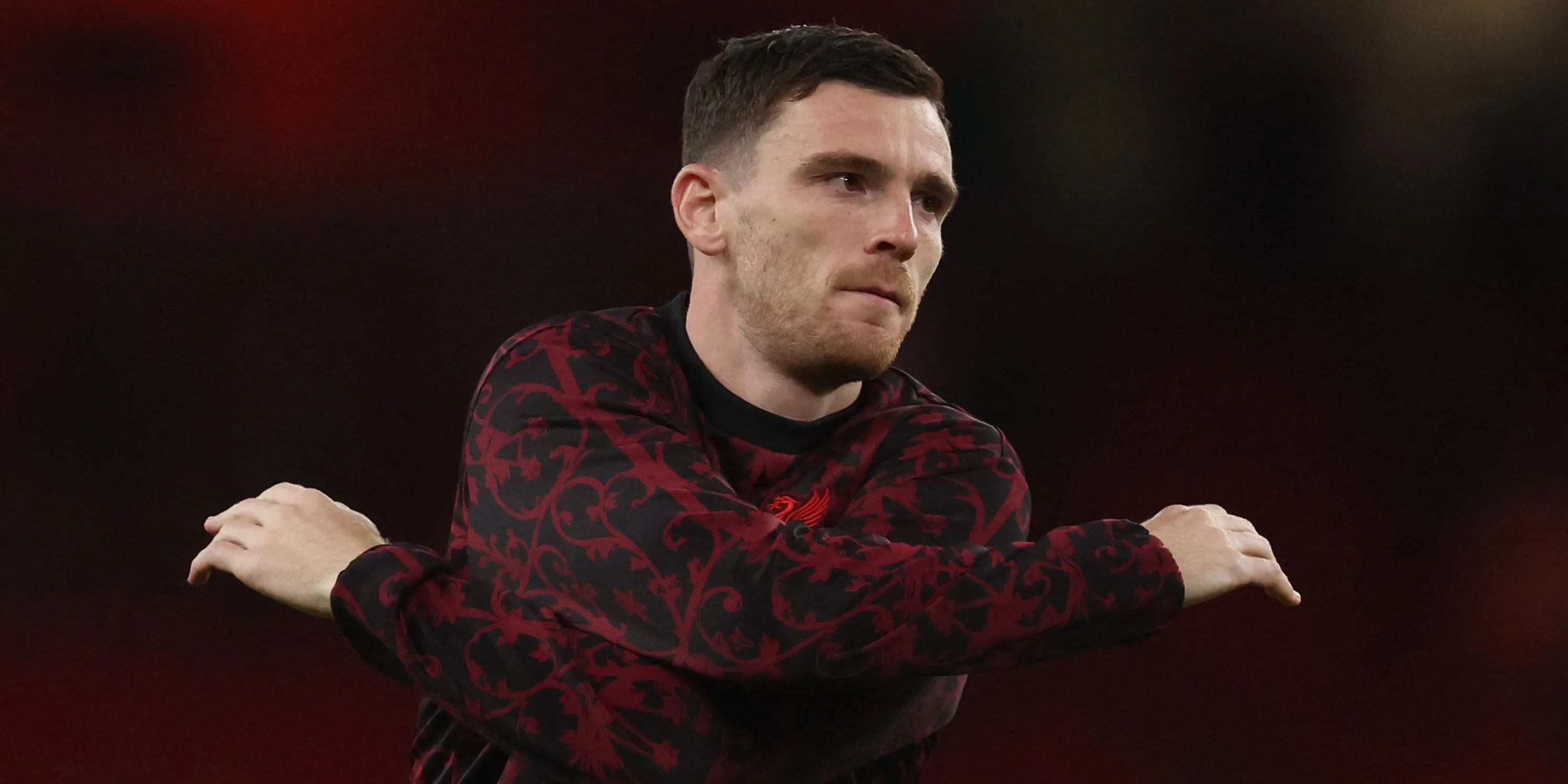 Andy Robertson trong phút chuẩn bị trước trận Carabao Cup gặp Crystal Palace tại Anfield
