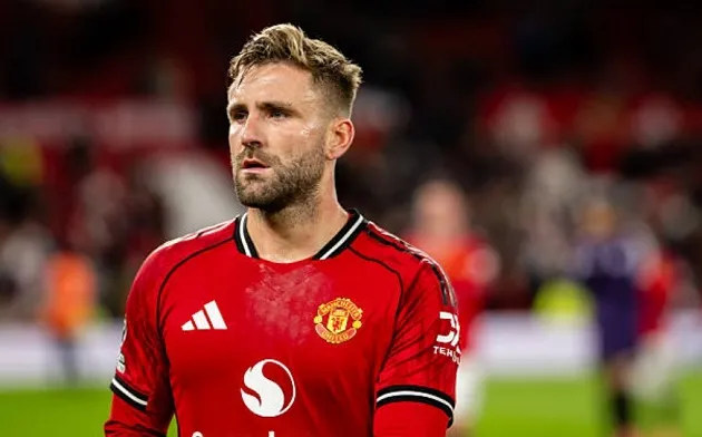 Luke Shaw – 6.5/10 điểm: Có pha truy cản tốt đầu hiệp hai và cố gắng vực dậy tinh thần đội bóng